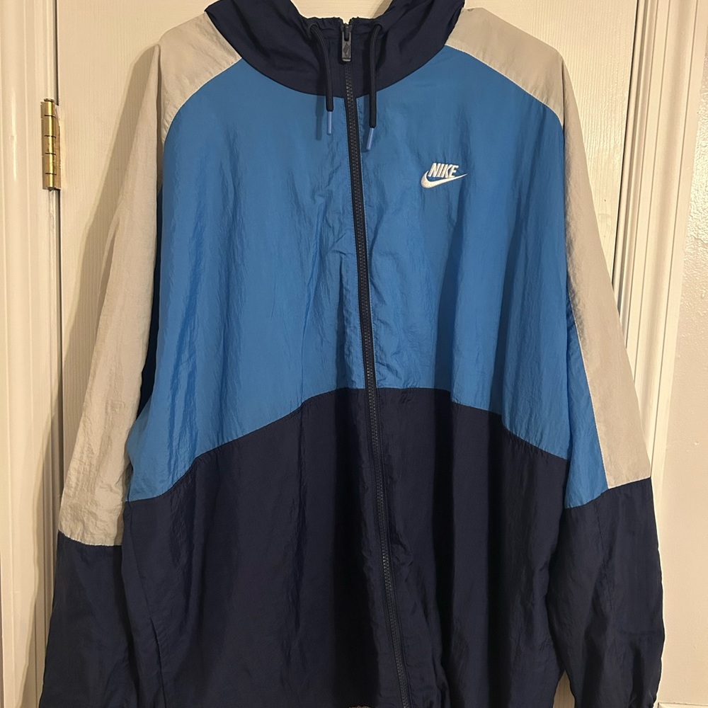 Nike Blue and white Windbreaker with Two-Tone Design